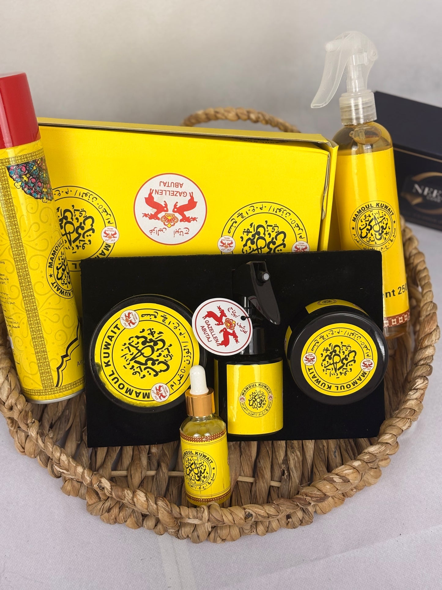 NEEX LUXE Mamoul Kuwait Gift Basket