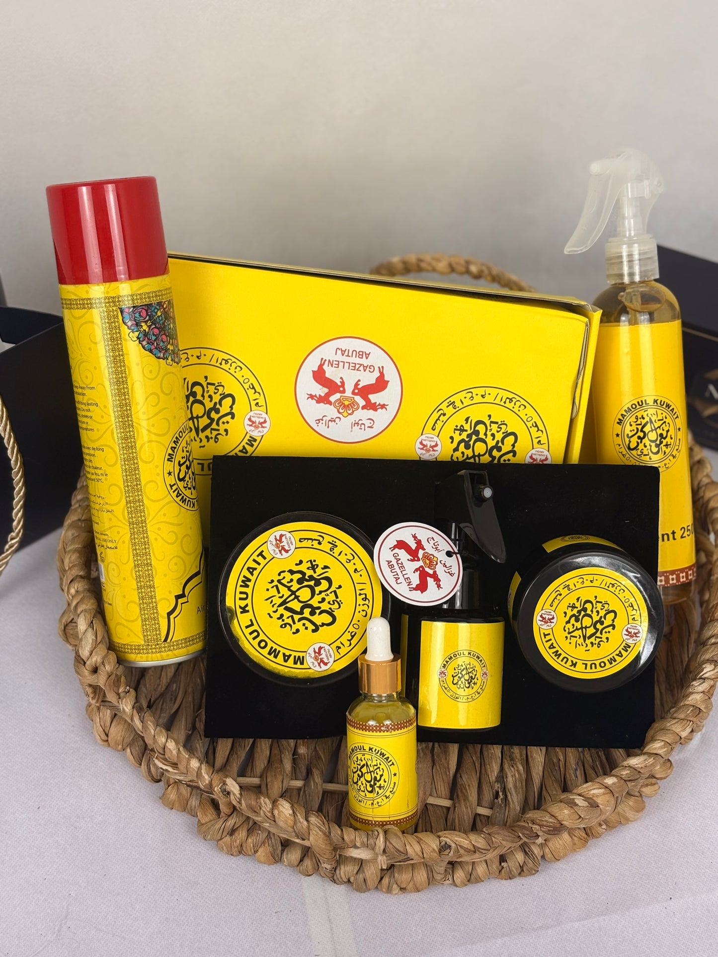 NEEX LUXE Mamoul Kuwait Gift Basket
