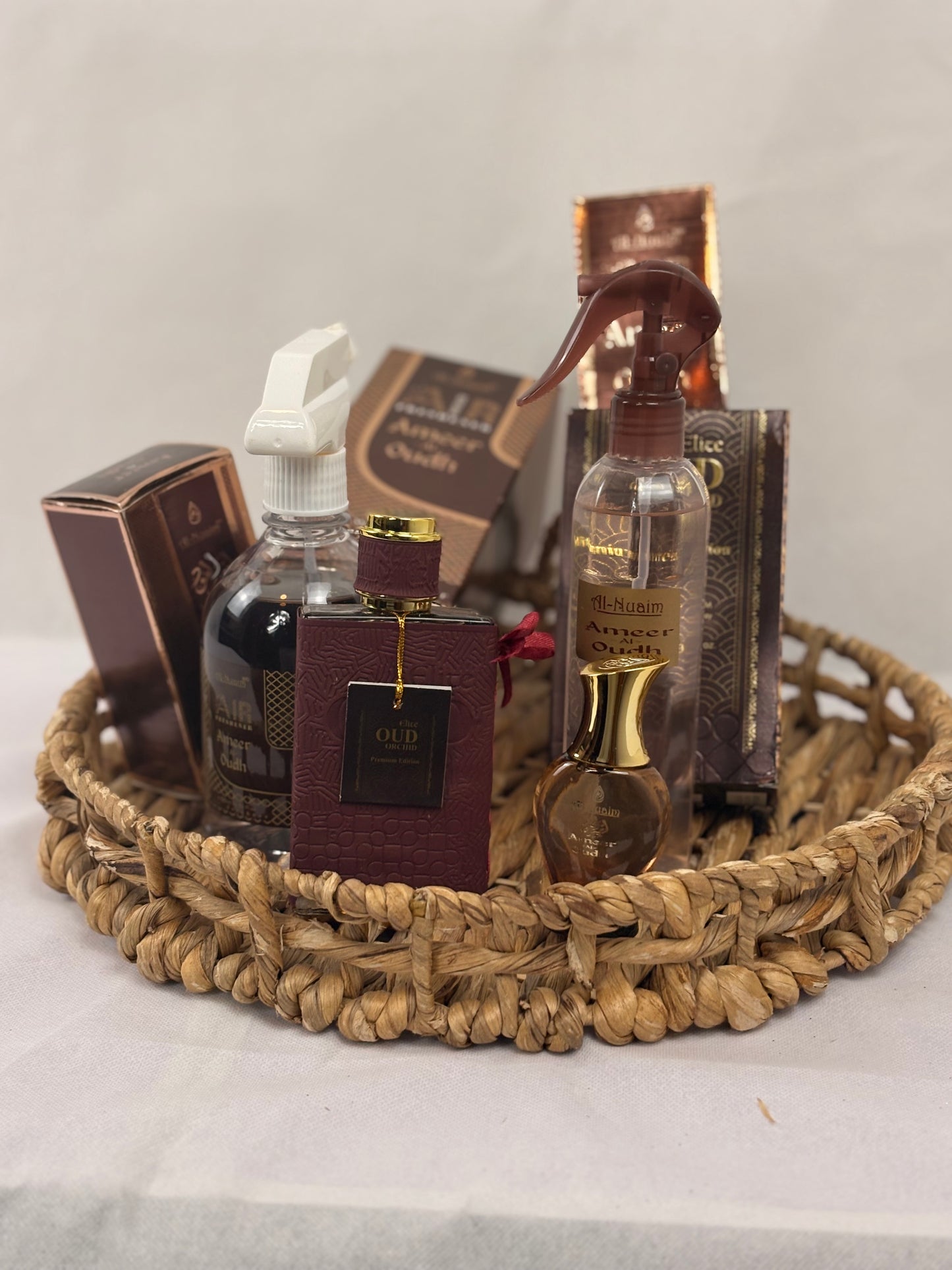Neex LUXE Ameer Oudh Gift Basket