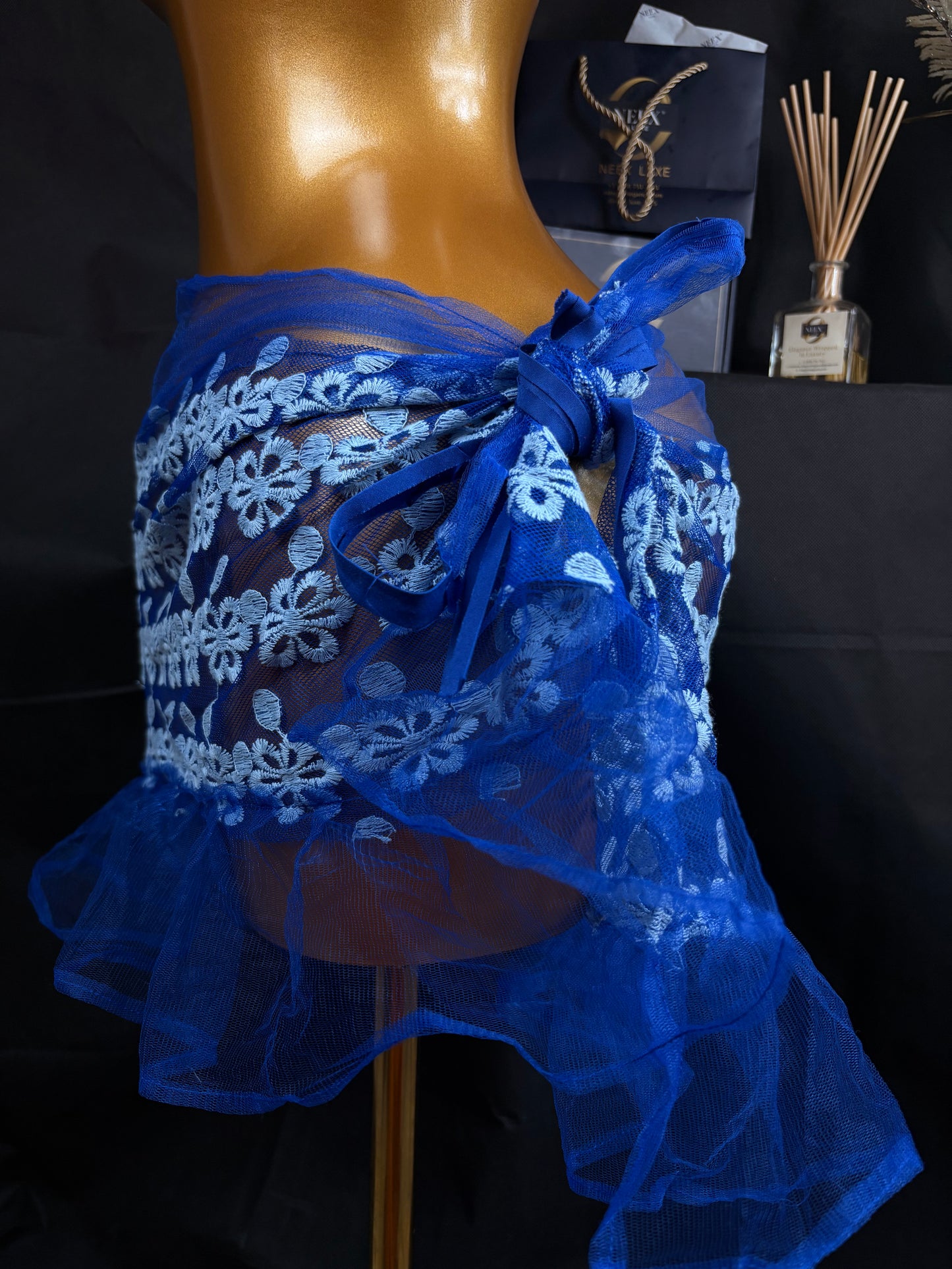 NEEX LUXE Pagne – Luxury Woven Wrap for Women